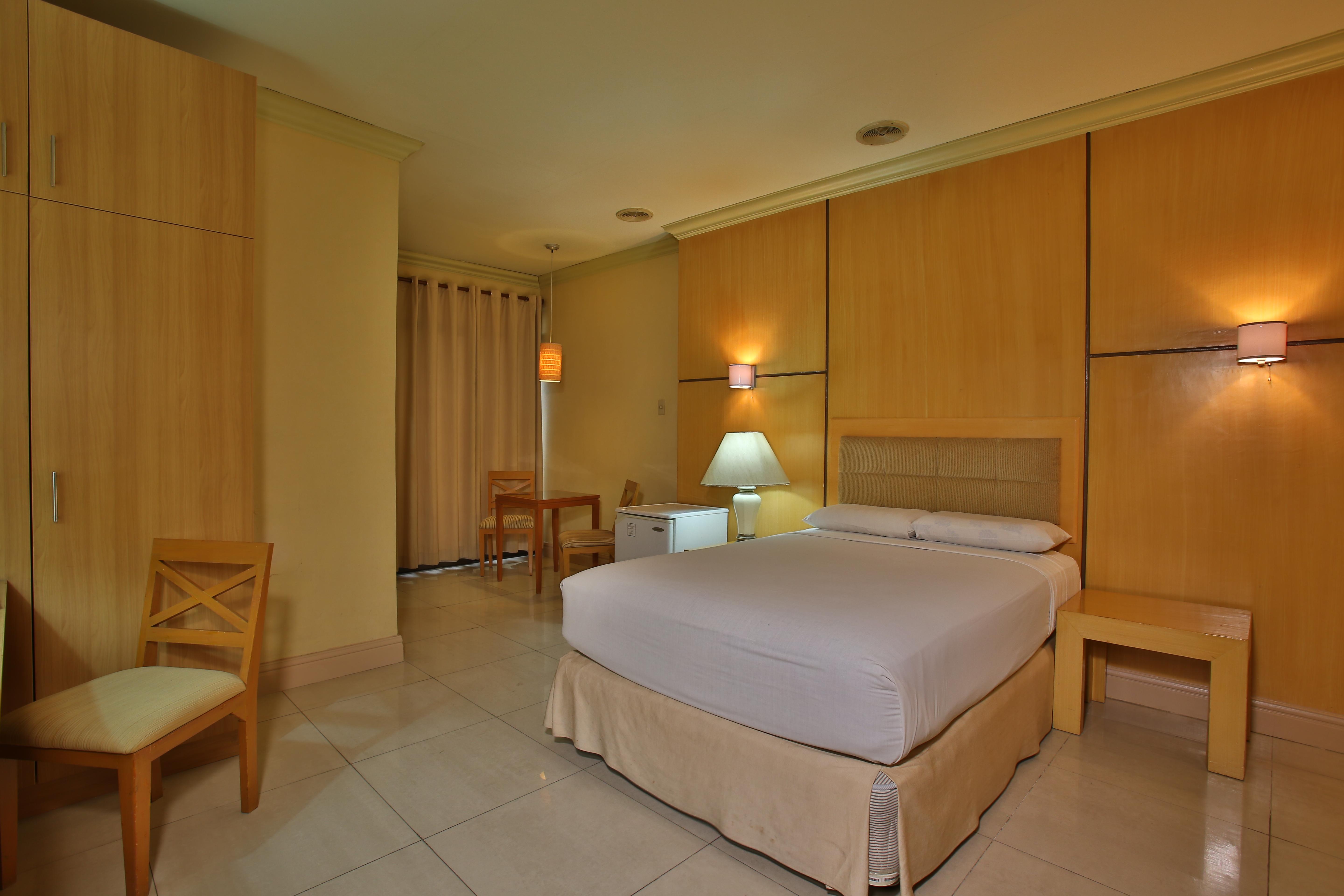 Crown Regency Residences Cebu - Quarantine Hotel מראה חיצוני תמונה