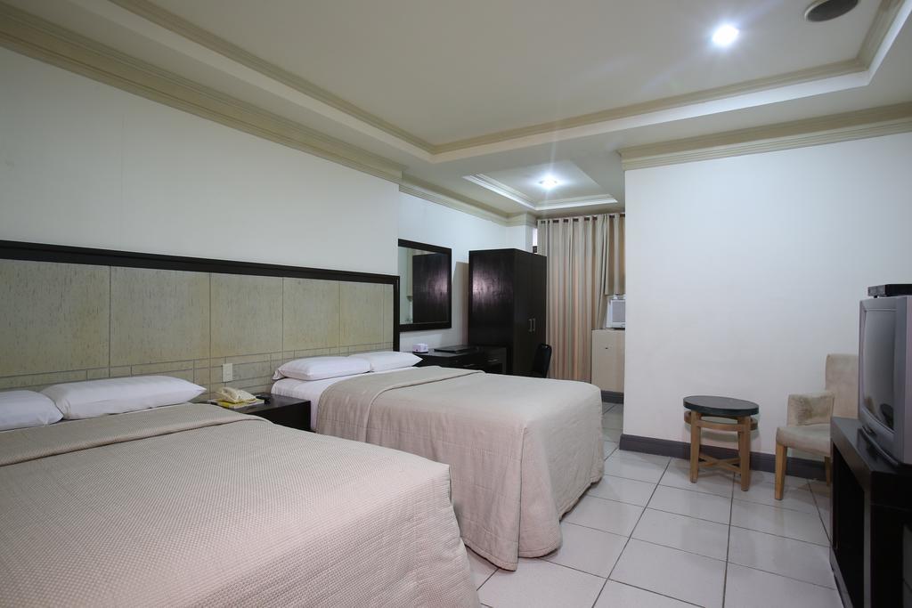 Crown Regency Residences Cebu - Quarantine Hotel מראה חיצוני תמונה